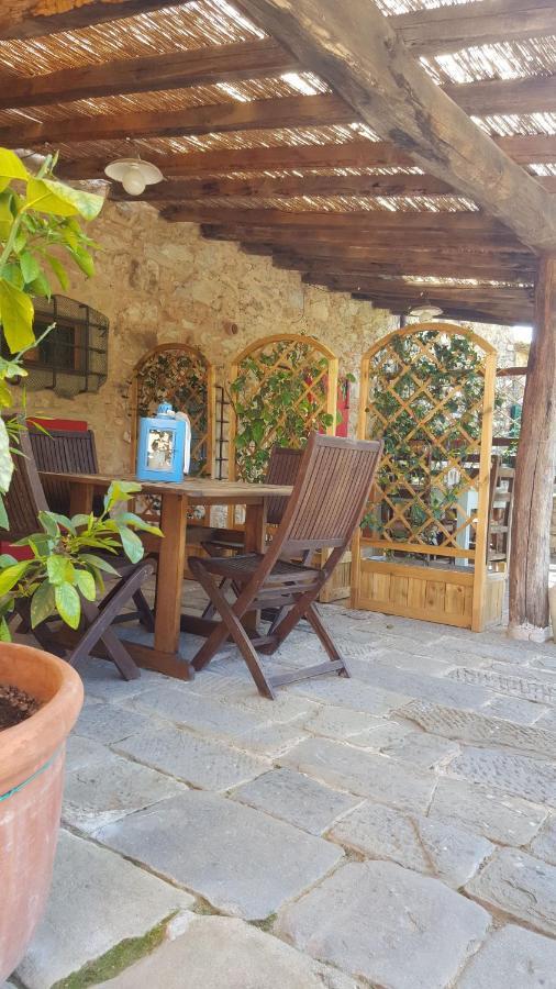 La Corte Del Falco Pieve a Nievole Exteriör bild